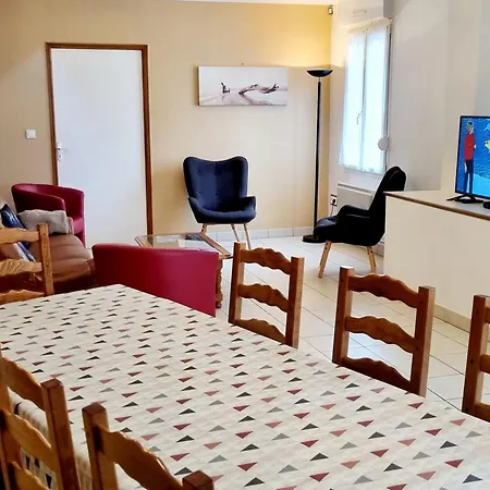 Spacieux Au Coeur Du Village - 7 Pers. - Fr-1-532-29 Alaincourt (Aisne)
