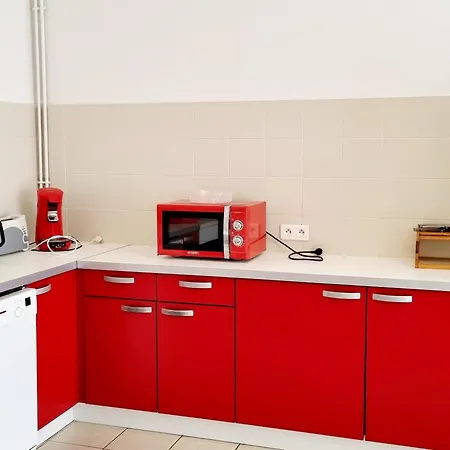 Spacieux Au Coeur Du Village - 7 Pers. - Fr-1-532-29 Alaincourt (Aisne)